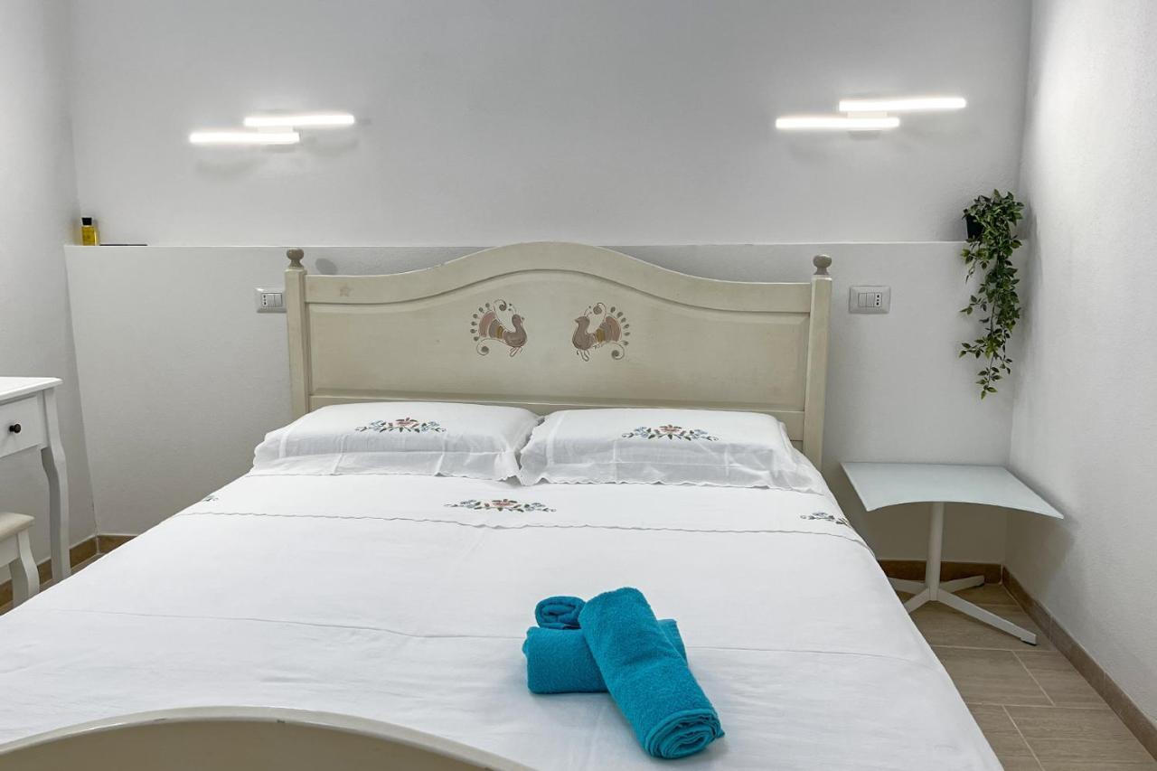 B&B Dimora Orru - Uva Cabras Exterior photo